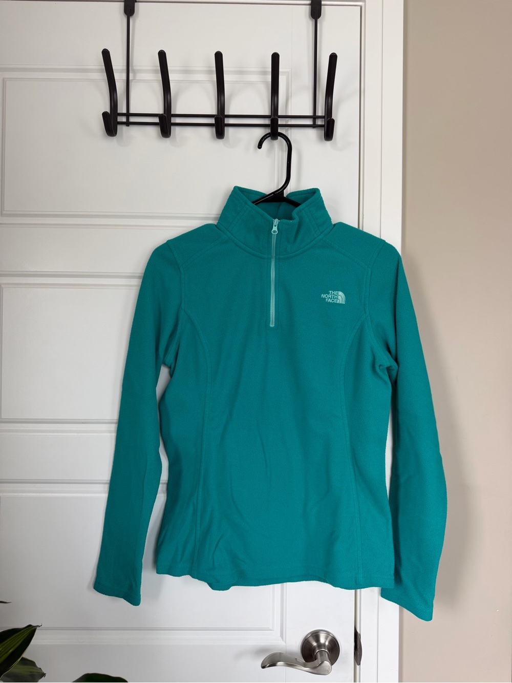 The North Face Women's Teal Quarter-Zip Fleece Pullover